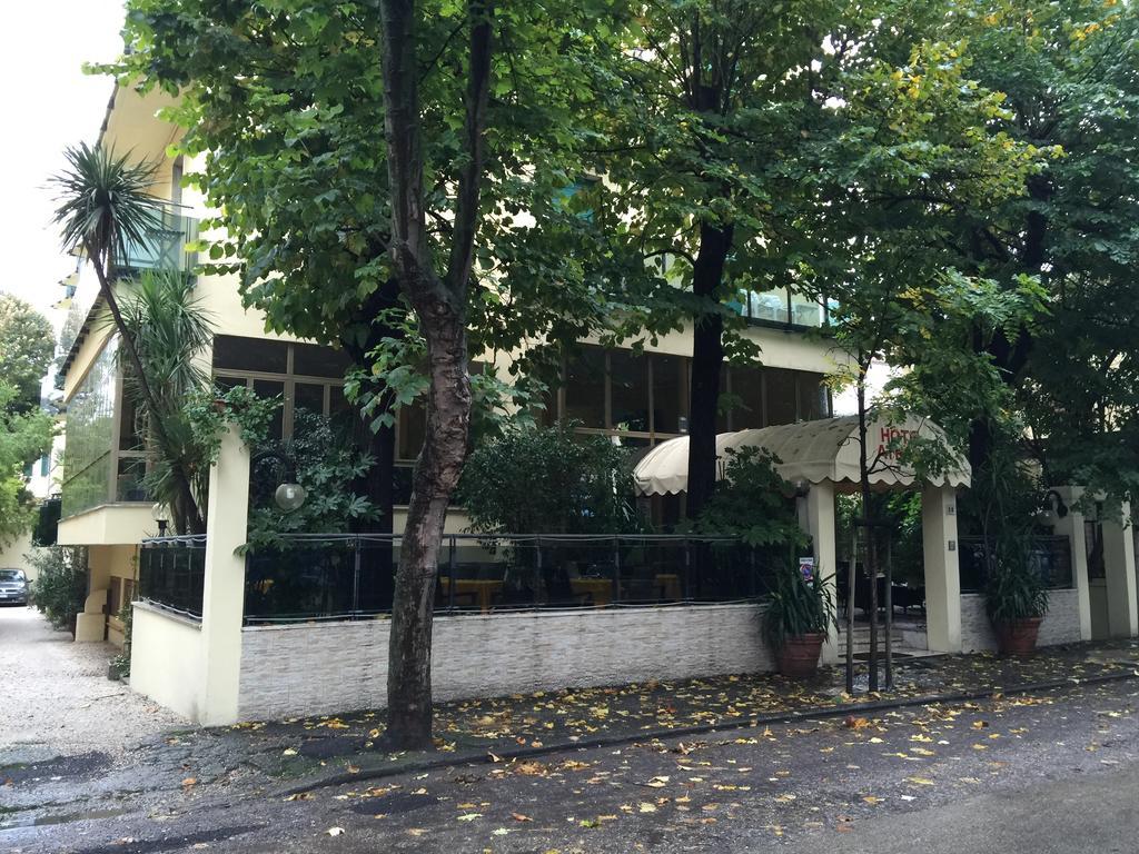 Hotel Athena Pesaro Exterior photo